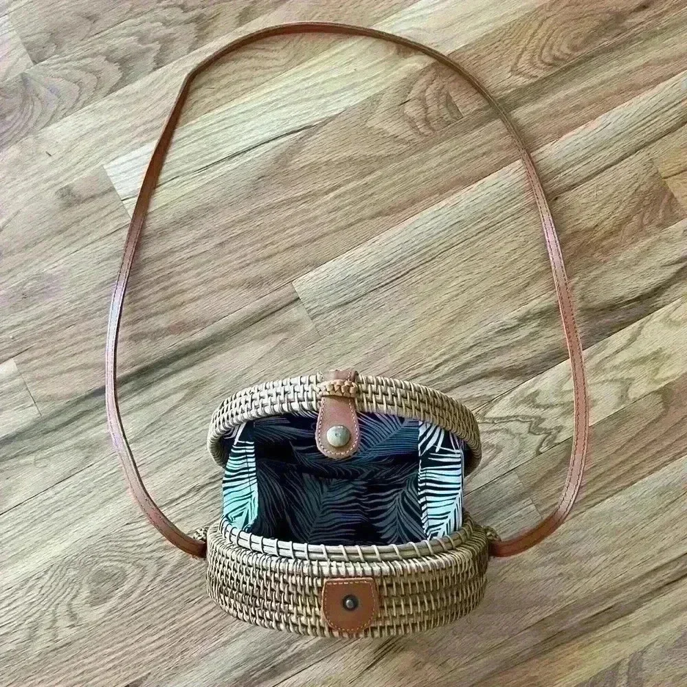 Round Rattan Bag Shoulder Leather Straps Bag